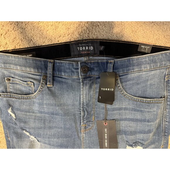 Torrid Jean Bermuda Shorts 12 Sky High Skinny Stretch Cotton Distressed NEW - Picture 9 of 10